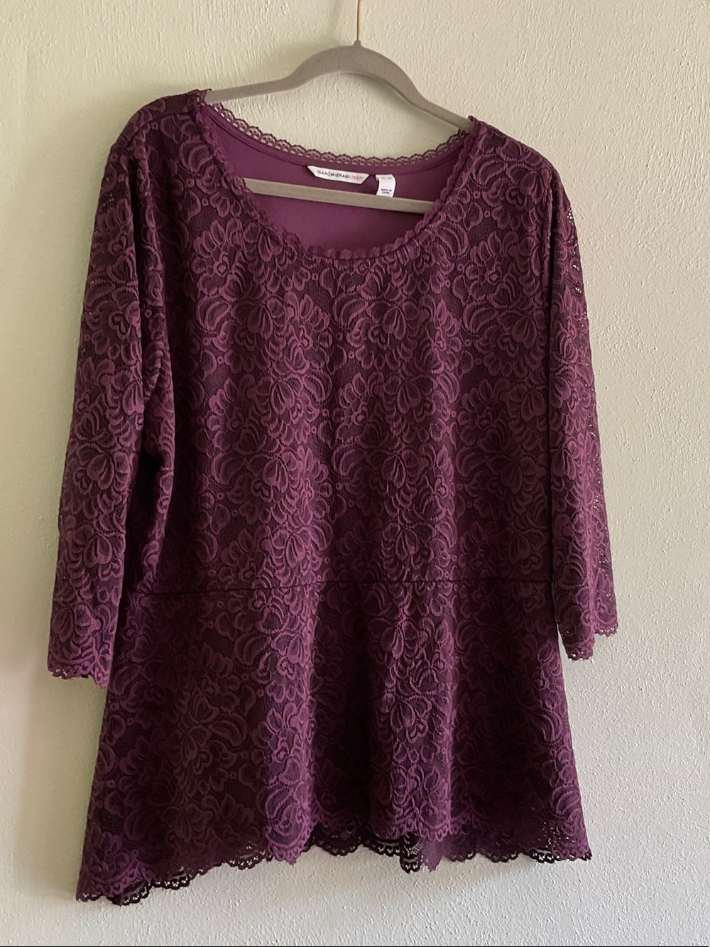 Isaac Mizrahi Plum Lace Peplum Tunic Top